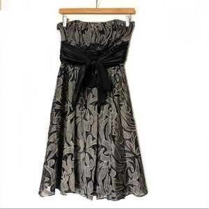 BCBG Maxazria Strapless Dress 6 S Black Silver A Line Summer Wedding Metallic
